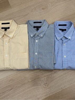 3 Banana Republic Men's Button-Down